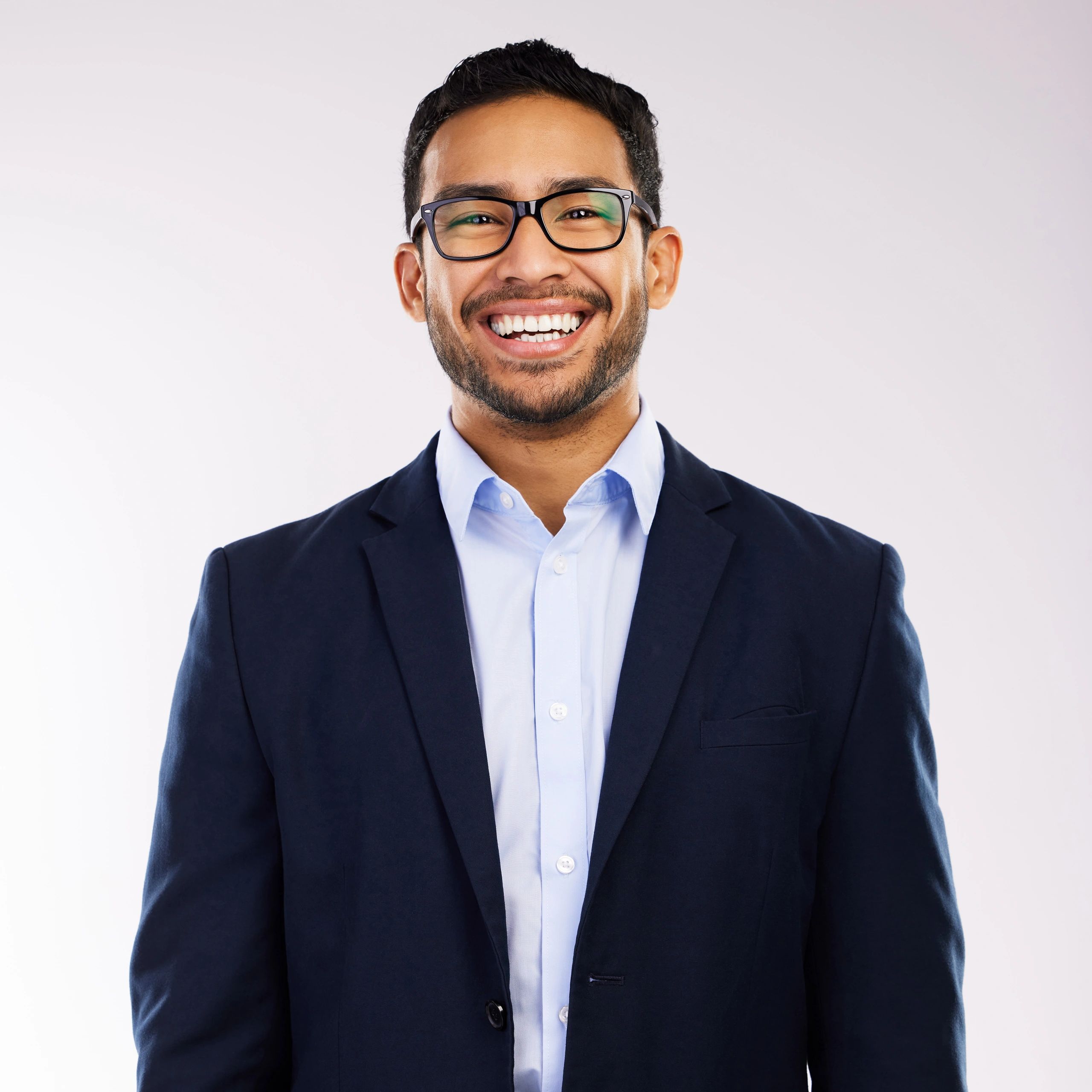 Portrait representing a satisfied advisory client